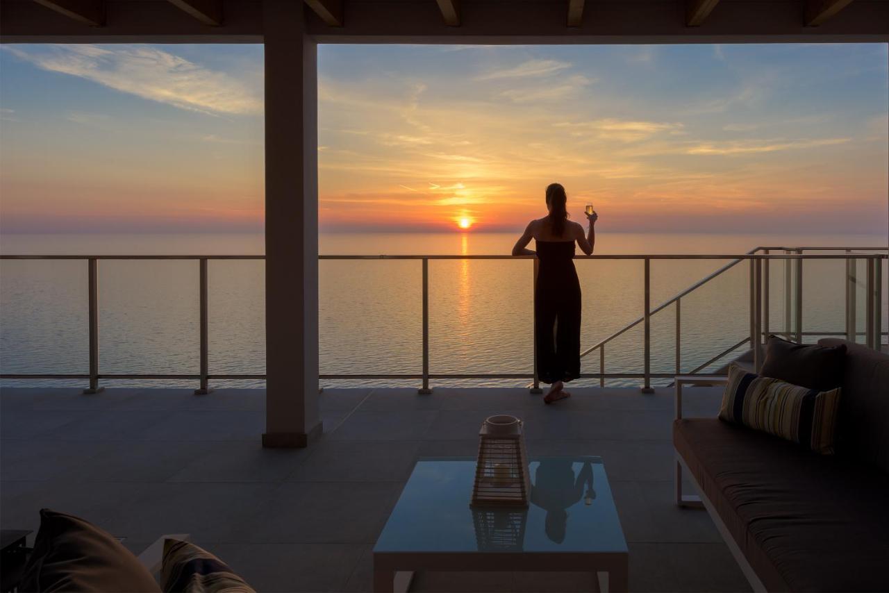 Kathisma Bay Villas - Luxury Villas - Villa Helios Kalamitsi  Luaran gambar